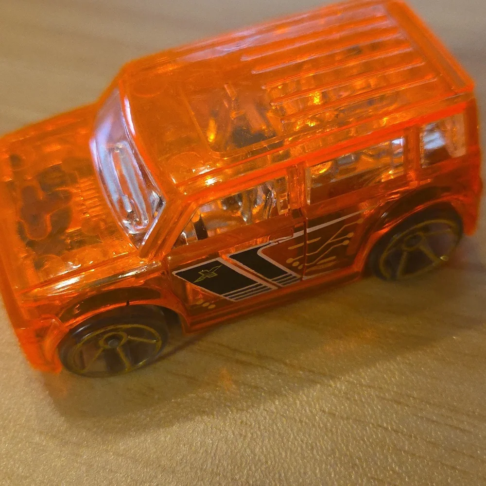 Hot Wheels Die-Cast Cars #5136